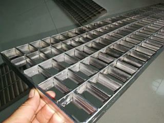 不锈钢钢钢格板规格型号、价格、生产厂家 泰江